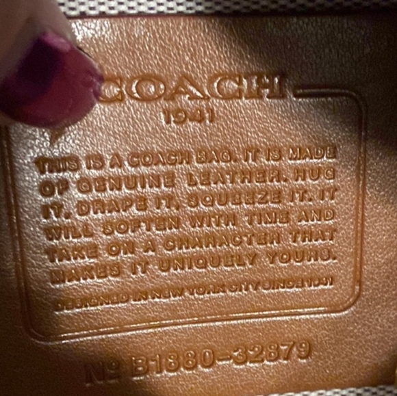 EUC RARE COACH ROGUE - Picture 12 of 12